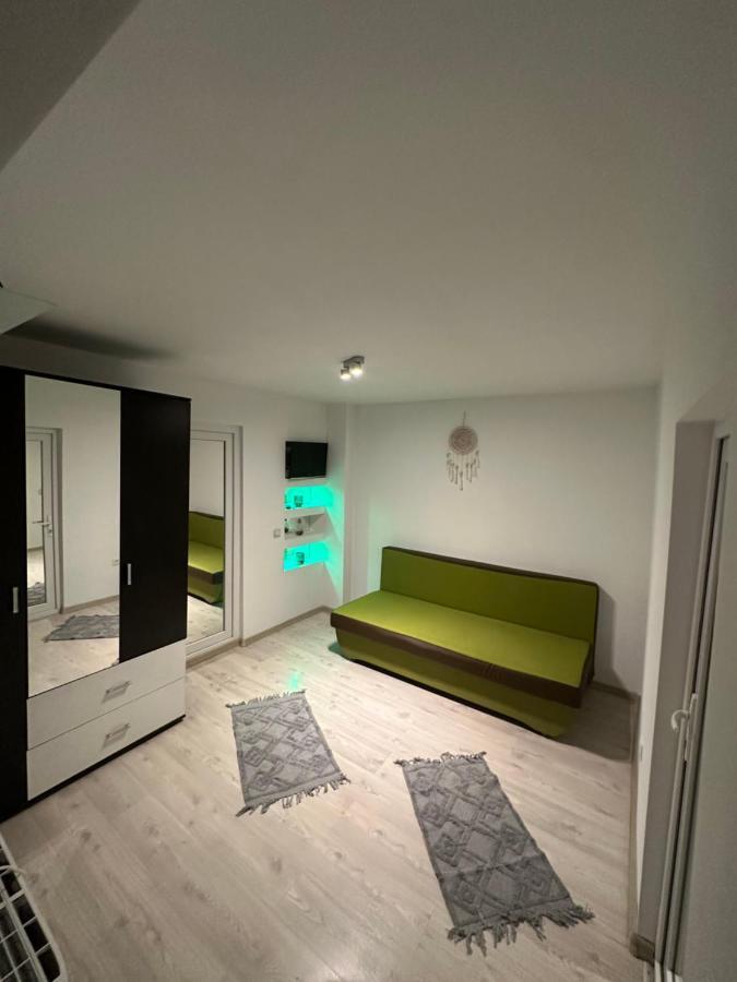 Apartamnet Regim Hotelier Bucarest Exterior foto